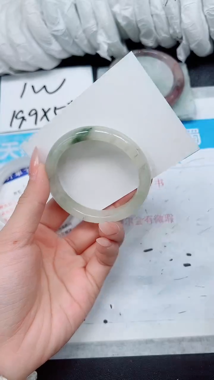 【闪购商品】石英质玉手镯未镶嵌A83-54/55