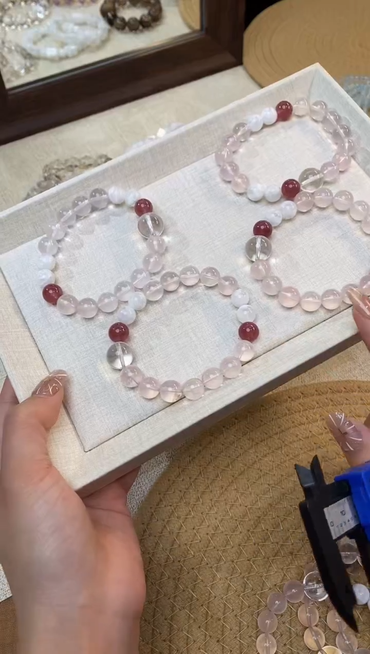 合金手链水晶《冬日恋歌》雪花幽灵紫莫粉设计款10-11mm多样性发一