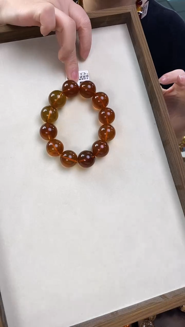 【闪购商品】琥珀手链未镶嵌灵草珀单圈手串20+