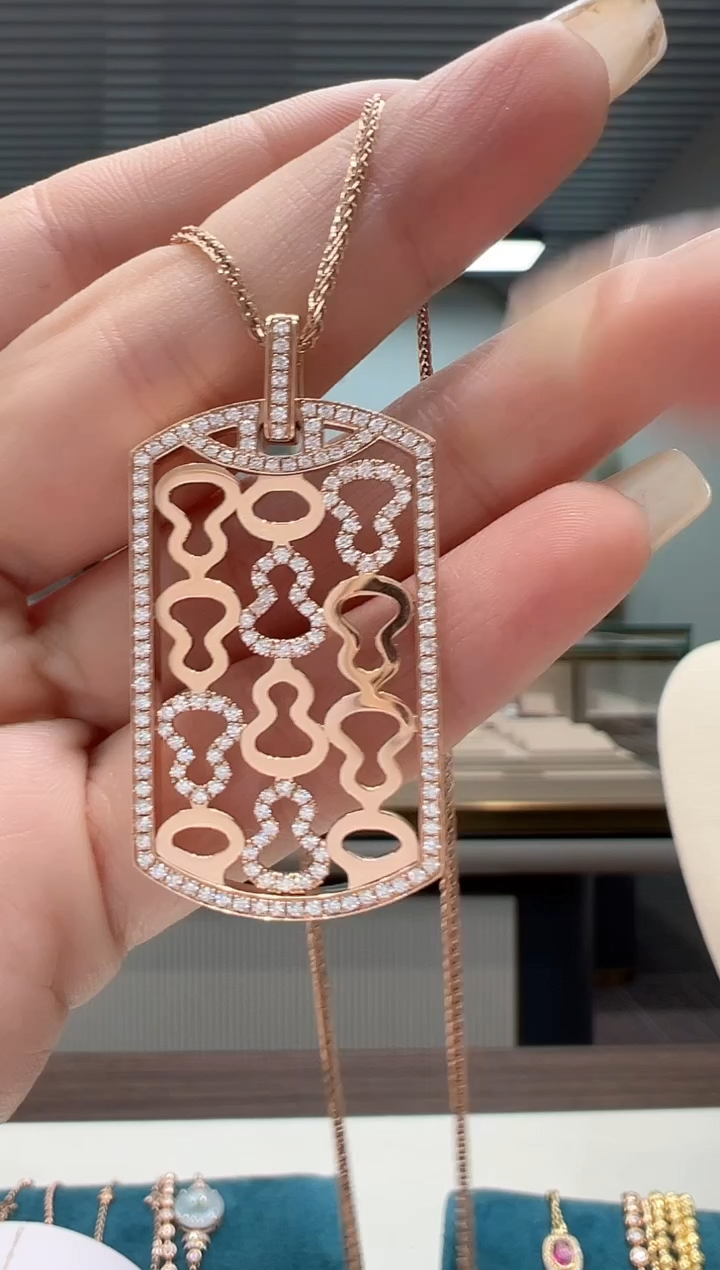 【闪购商品】钻石吊坠(不含链)18K金镶嵌满钻葫芦大方牌吊坠K红