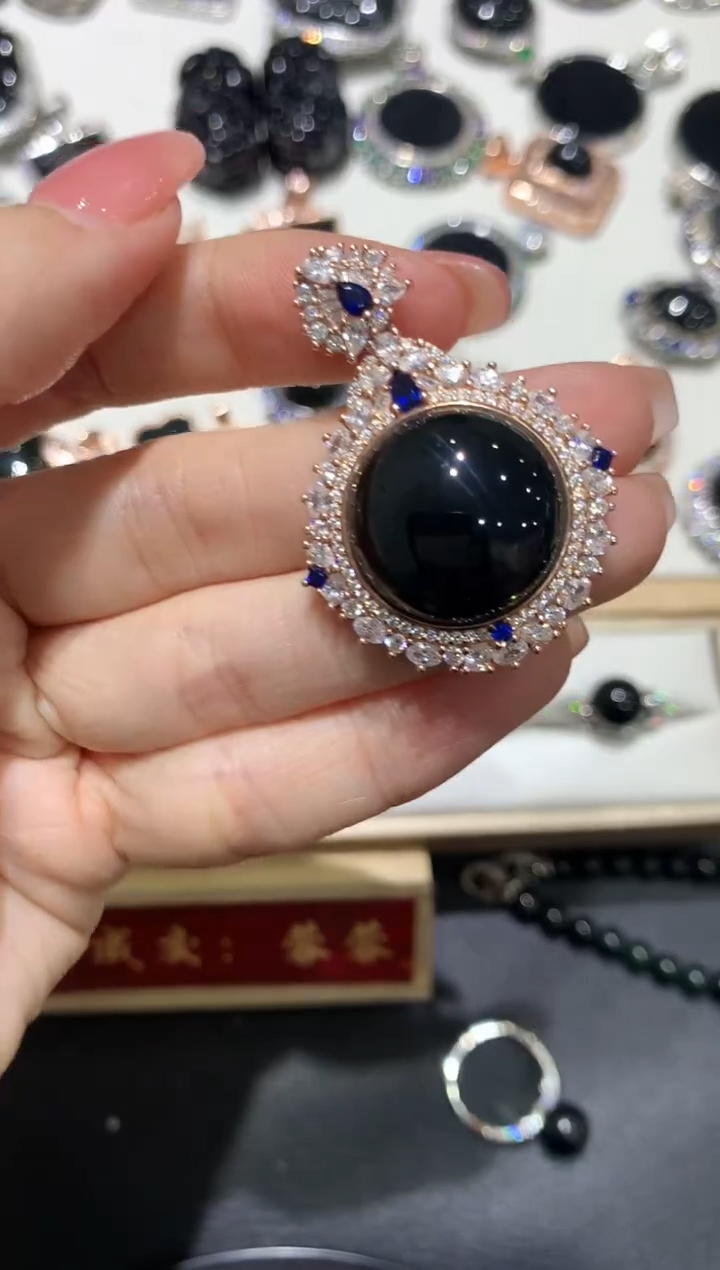 【闪购商品】翡翠吊坠(不含链)银S925镶嵌56多人多样性随机发货1件