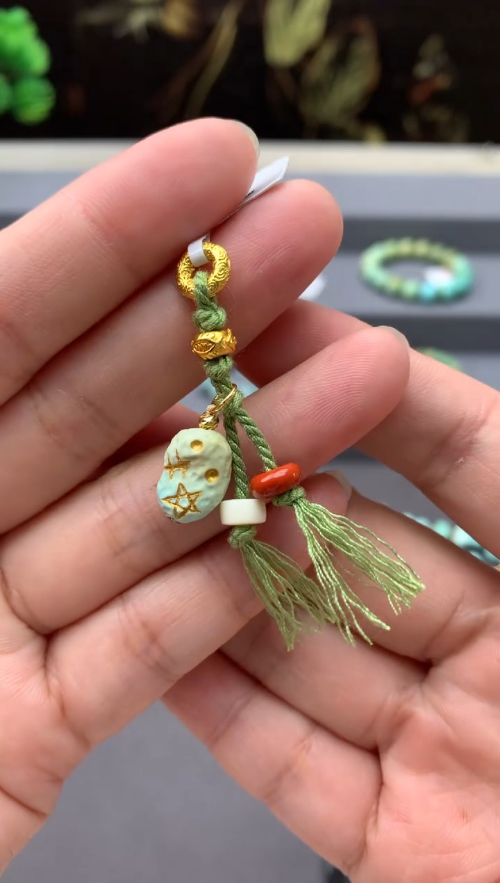 未镶嵌挂件南红玛瑙S191