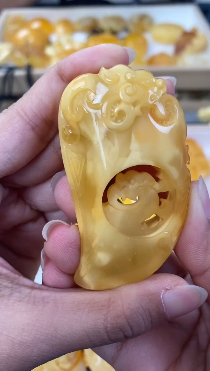 未镶嵌琥珀裸石天然琥珀蜜蜡