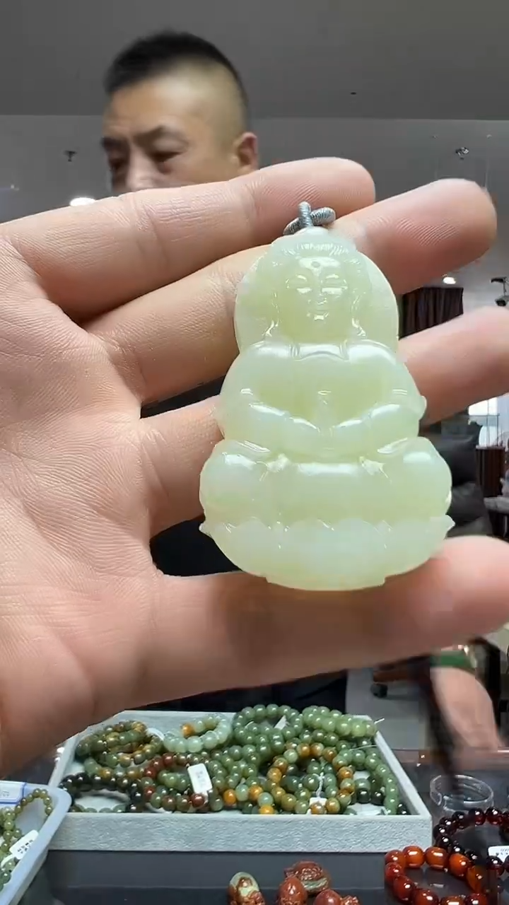 未镶嵌蛇纹石玉挂件观音-多样性发货其中发一