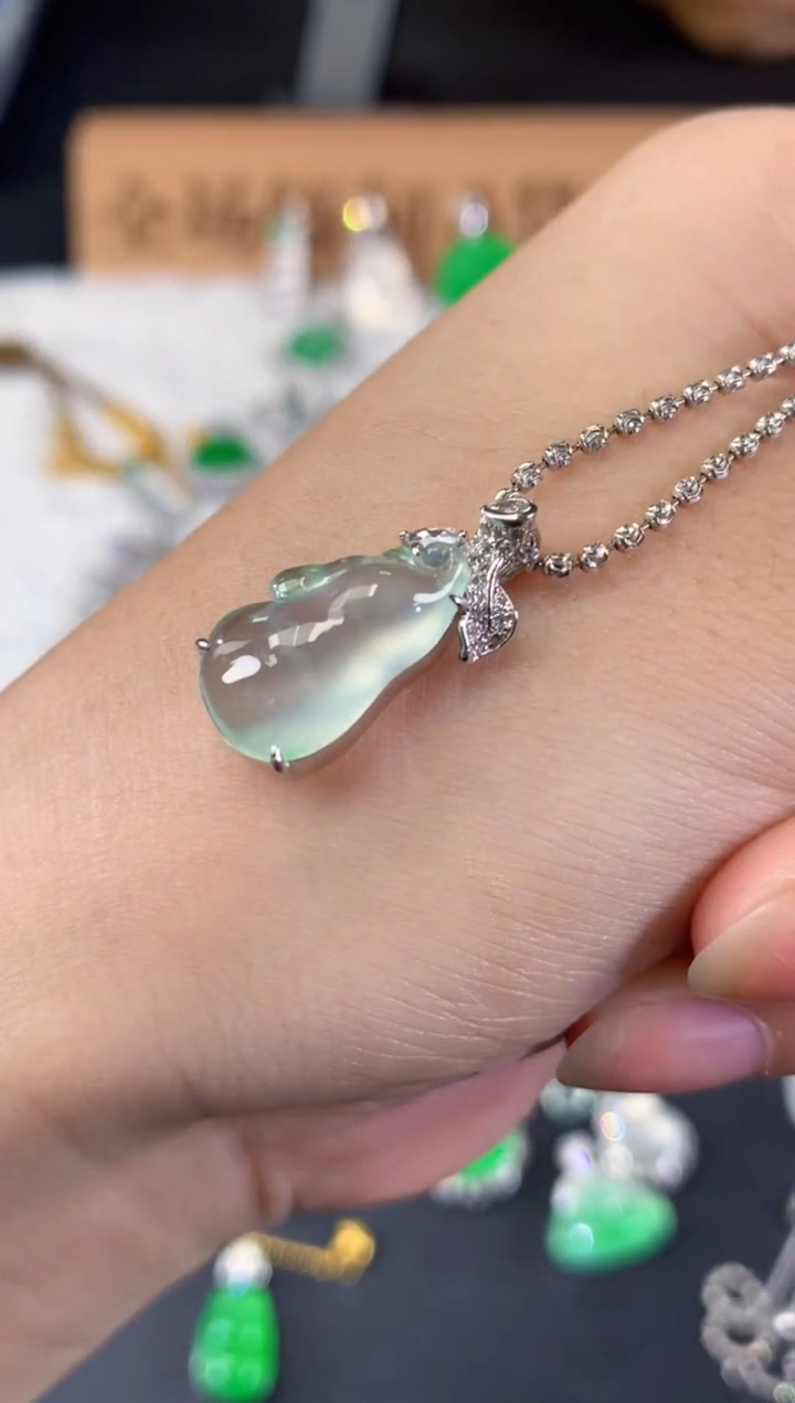 吊坠(不含链)18K金镶嵌翡翠A644|9800