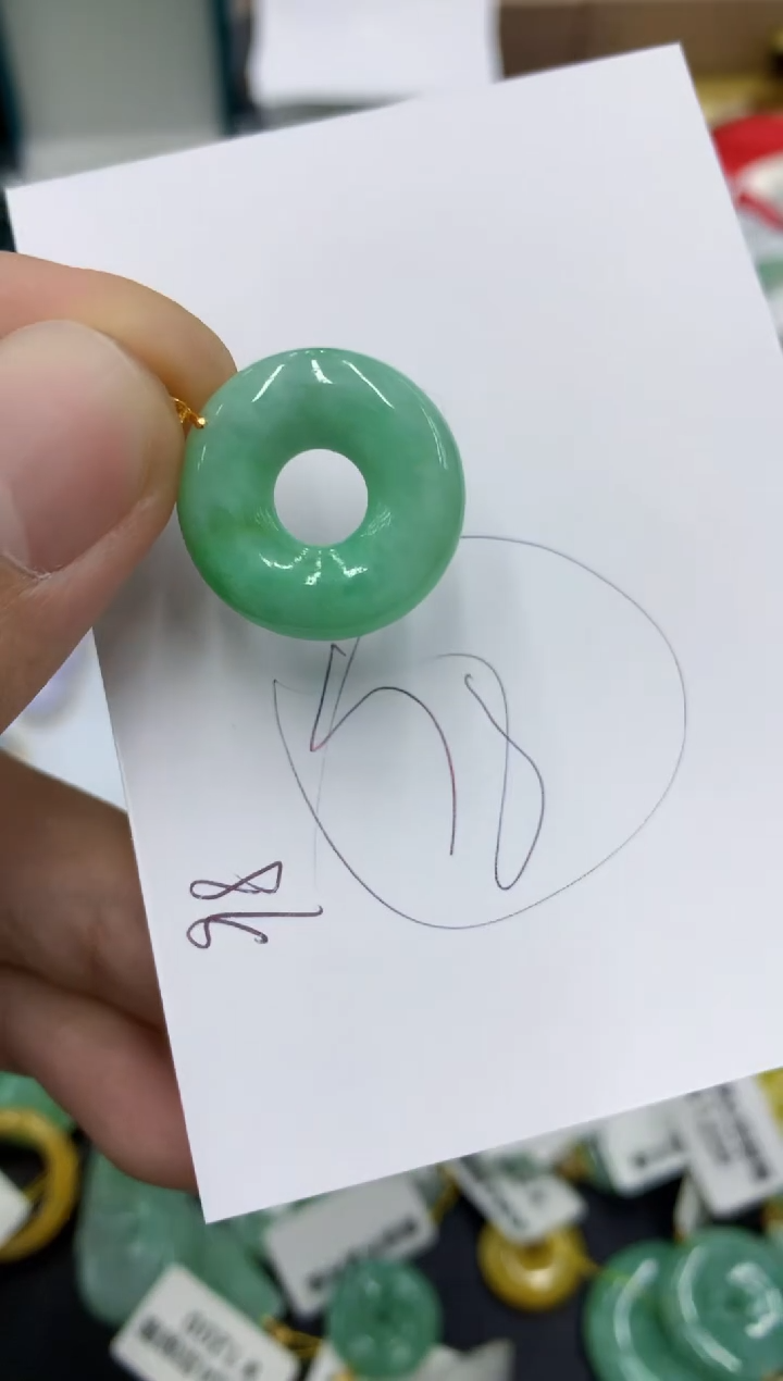 翡翠18K金镶嵌颈饰号链接111111