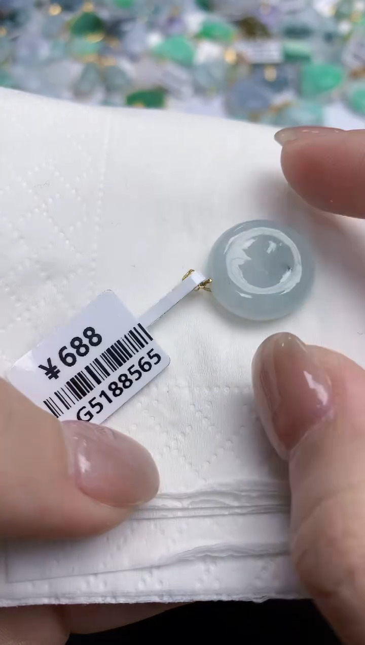 【闪购商品】翡翠颈饰18K金镶嵌天然缅甸翡翠A货