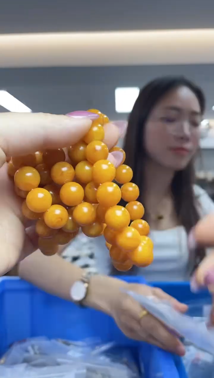 未镶嵌蜜蜡裸石（多样性发一件）