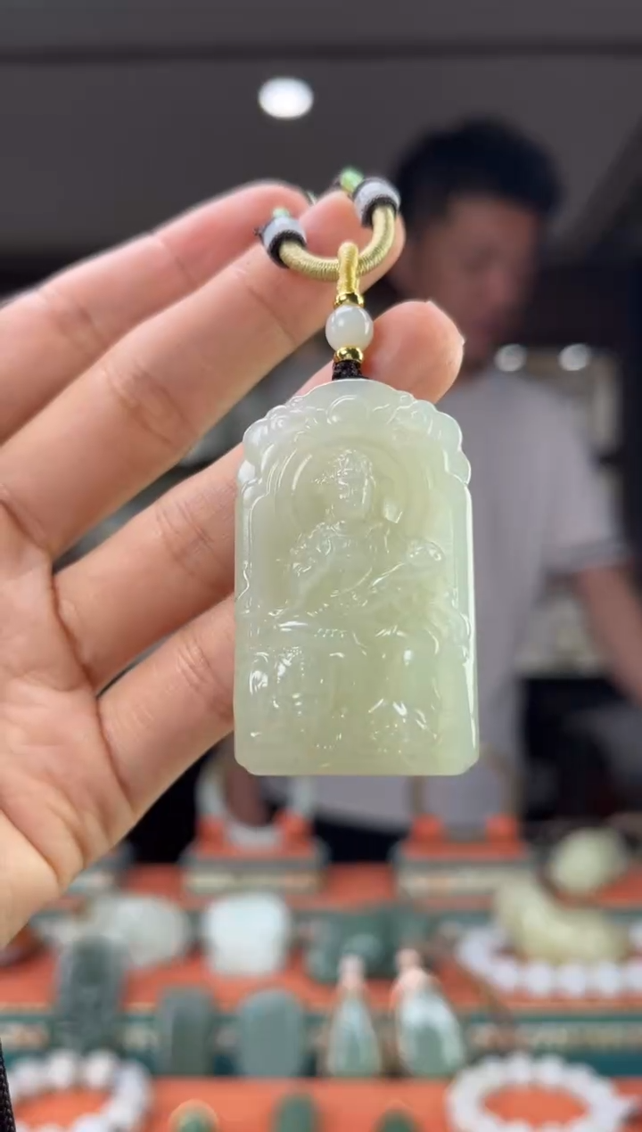 和田玉未镶嵌颈饰佩佩龙 蛇