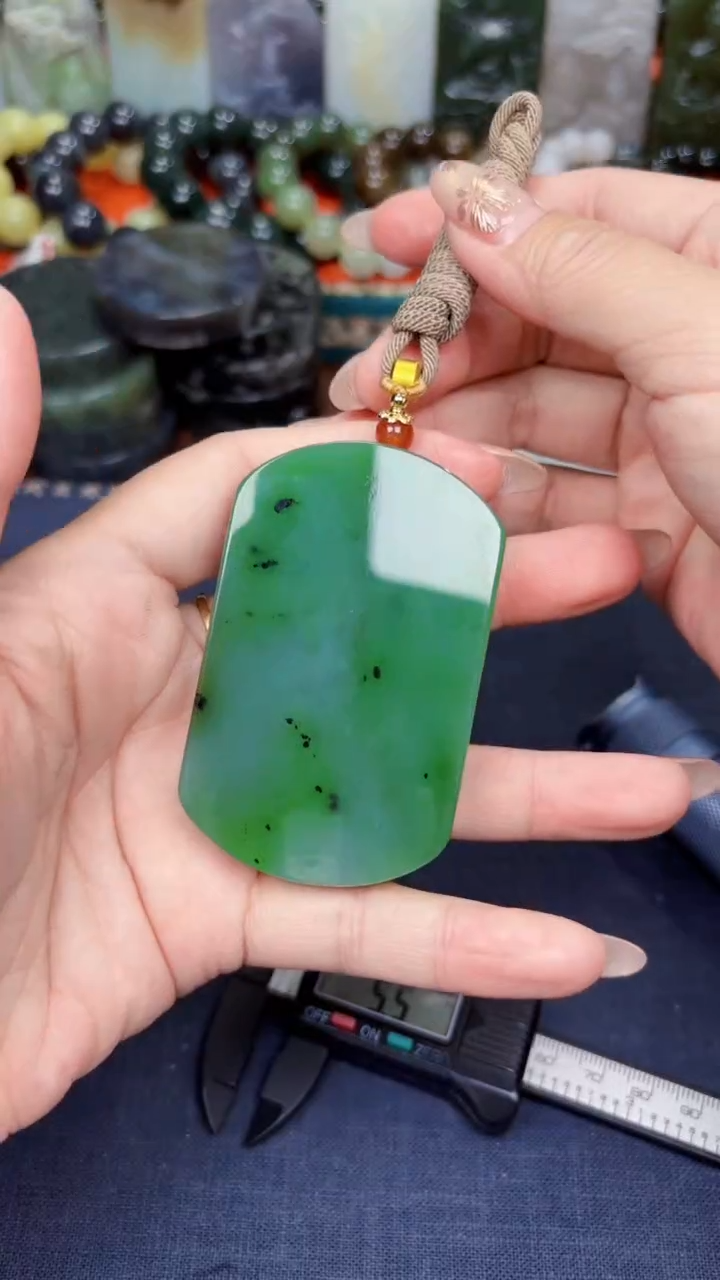 颈饰未镶嵌和田玉和田玉