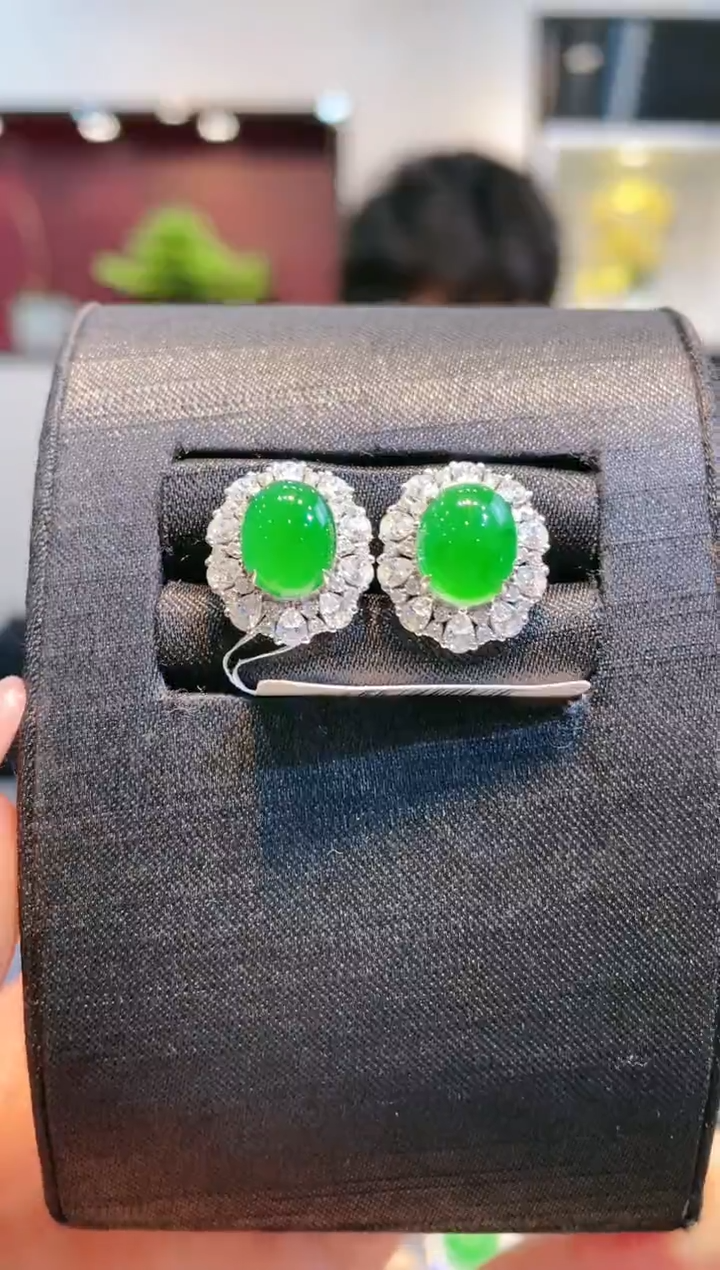 【闪购商品】翡翠颈饰18K金镶嵌A26天然A货翡翠耳饰