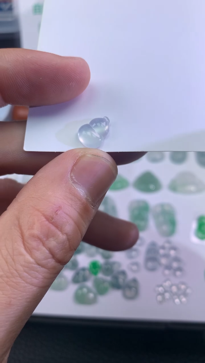 【闪购商品】定制翡翠未镶嵌葫芦