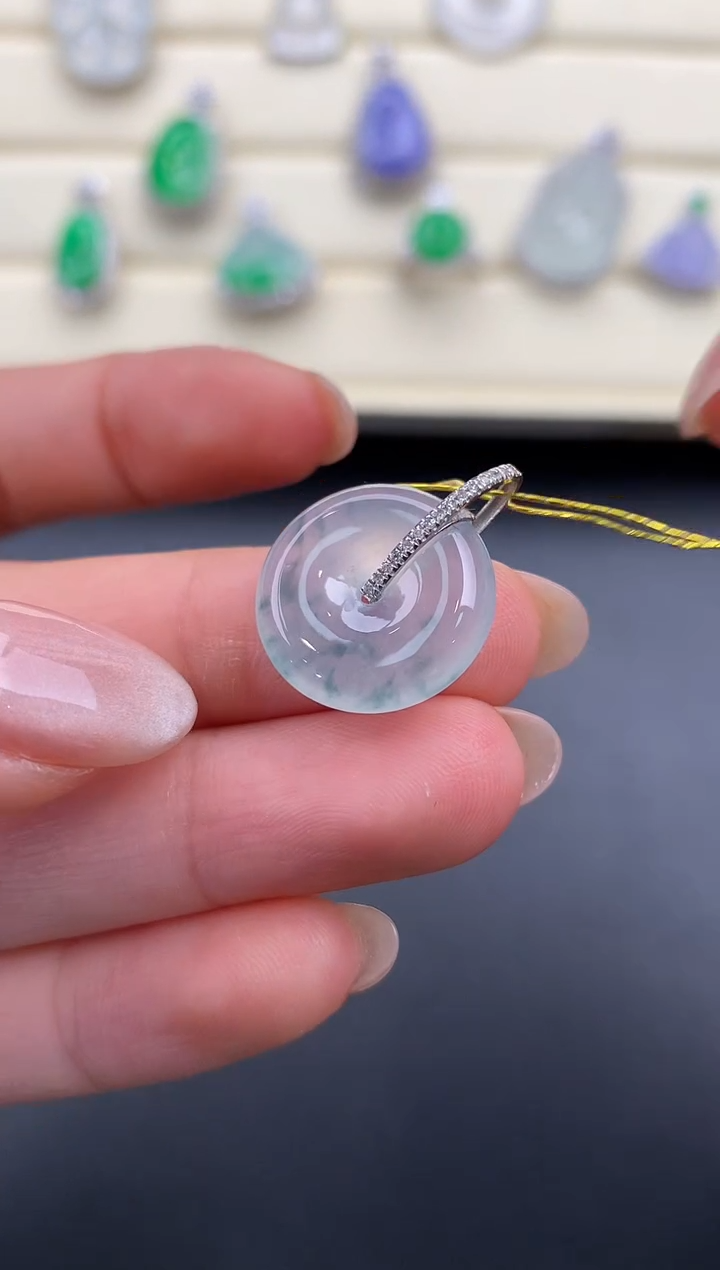 【闪购商品】翡翠颈饰18K金镶嵌Q504       