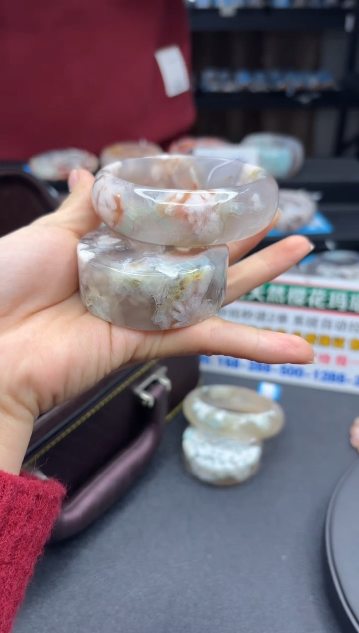 【闪购商品】石英质玉手镯未镶嵌2087（60圈赠送镯心）
