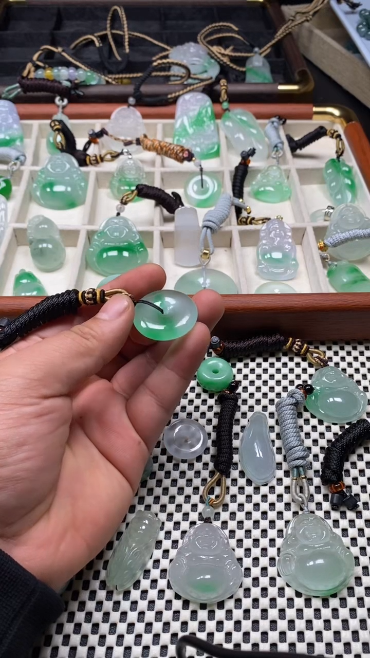 未镶嵌挂件翡翠兔*惜一物一拍所见即所得