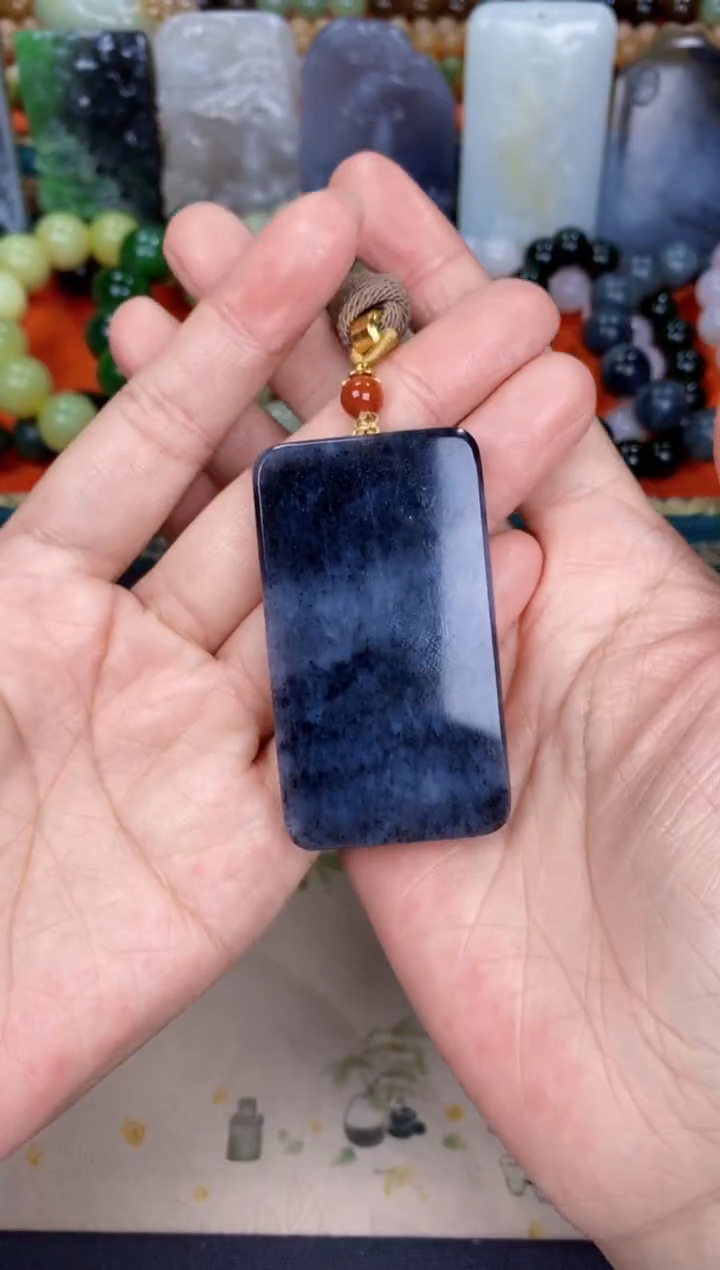 和田玉未镶嵌颈饰和田玉