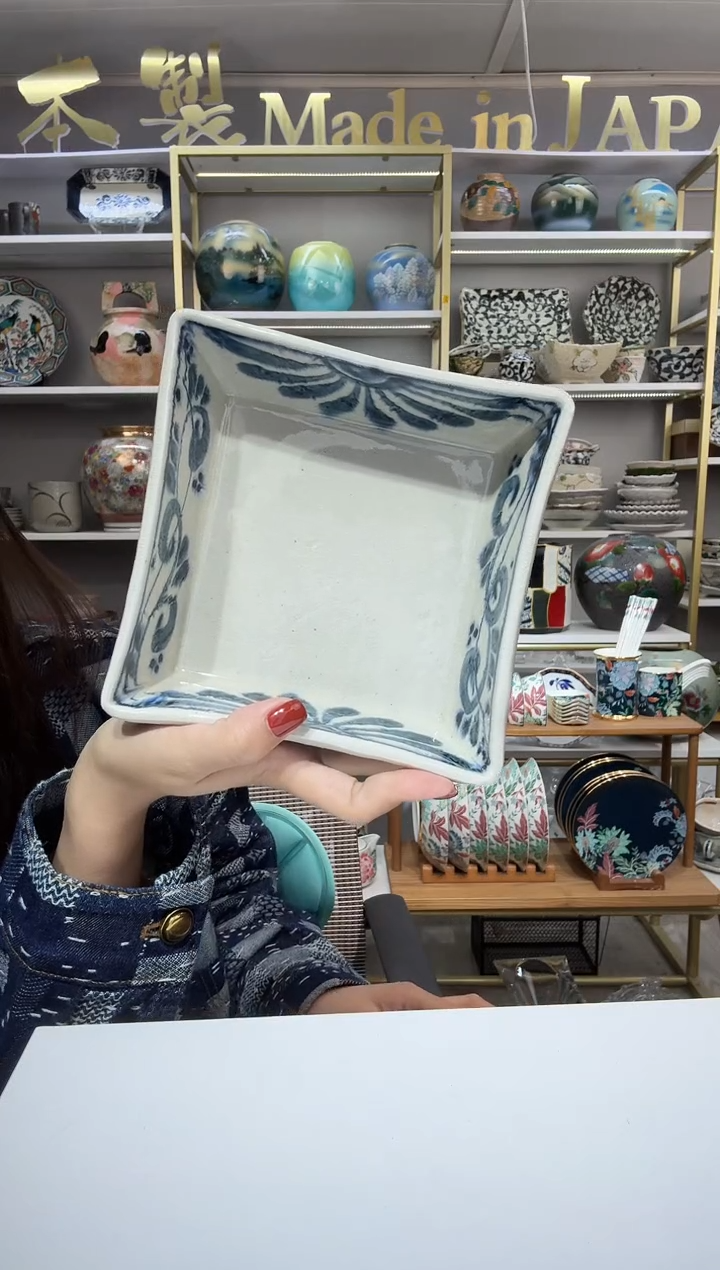 陶瓷宗山窑16厘米方钵一只（变形微瑕介意慎拍）