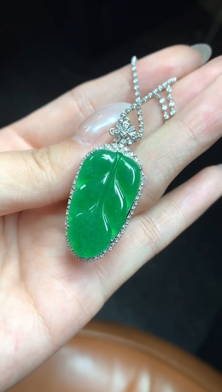 【闪购商品】翡翠吊坠(不含链)18K金镶嵌吊坠|7980+798