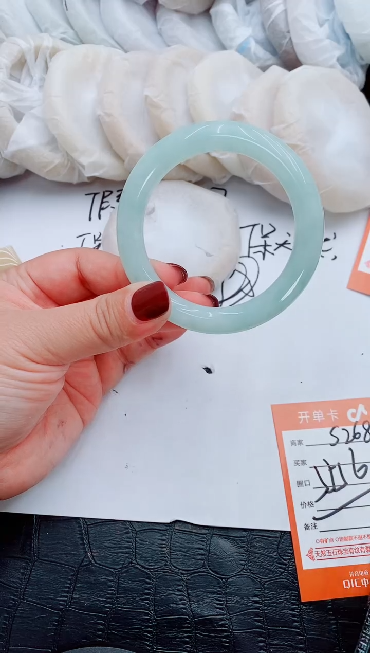 【闪购商品】石英质玉手镯未镶嵌S268-55-56