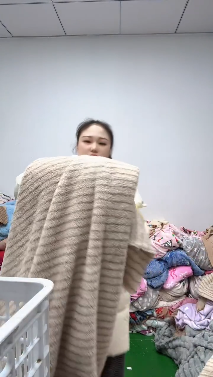 法兰绒2X1.6左右以主播所说为准