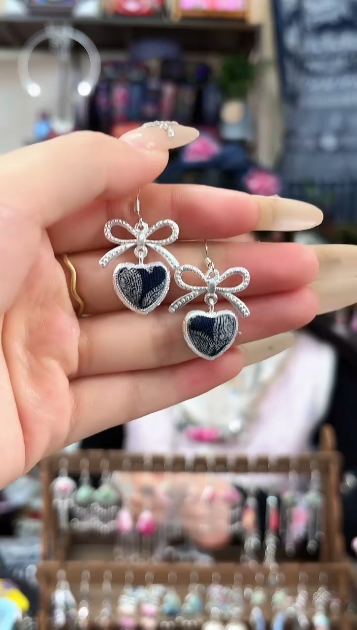 织绣民族风非遗老绣苗银饰品544