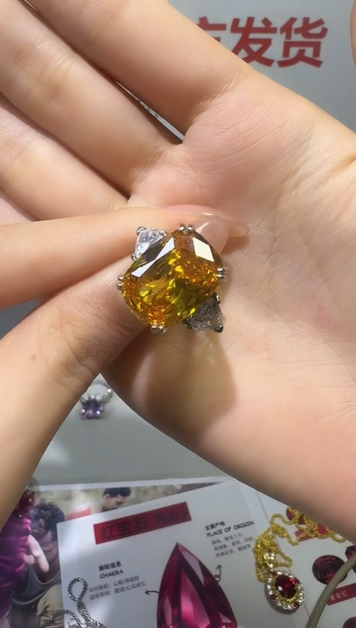 18K金镶嵌戒指/指环钻石1