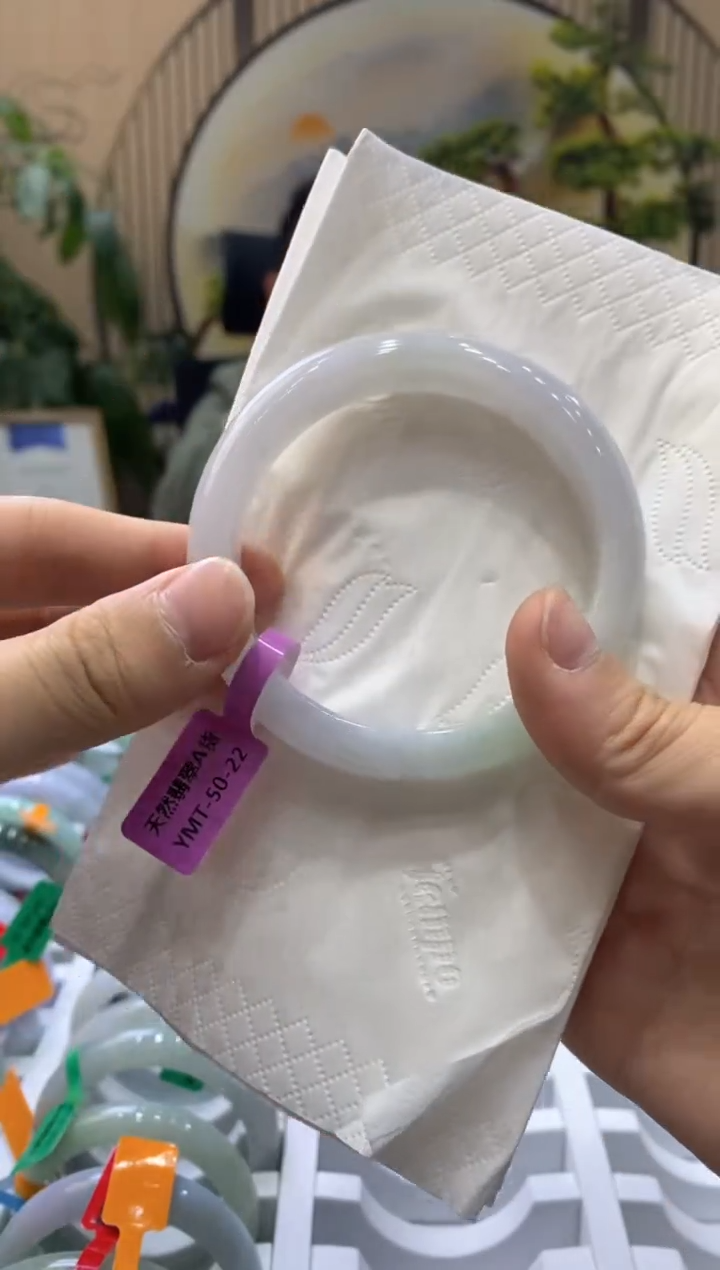 【闪购商品】翡翠手镯未镶嵌000000651