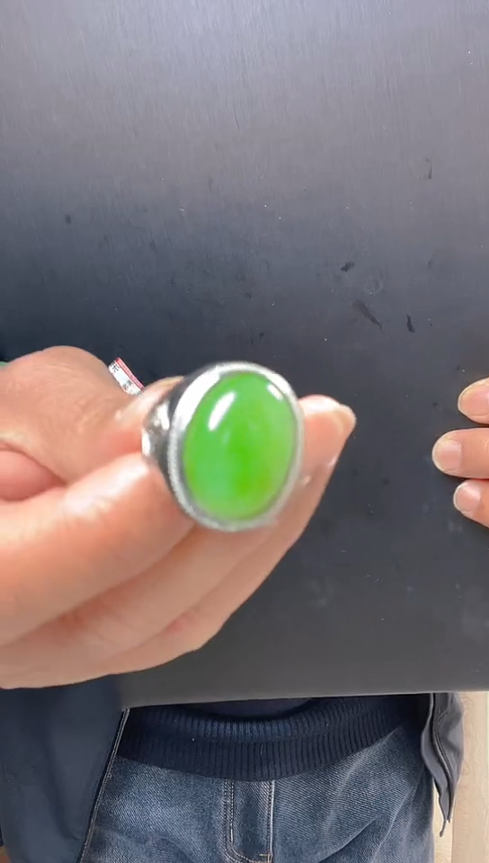 未镶嵌戒指和田玉和田玉