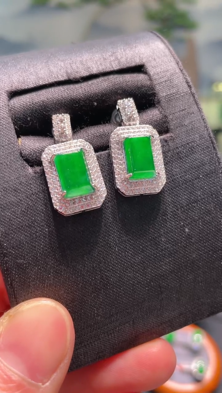 【闪购商品】翡翠耳饰银S925镶嵌A7天然A货翡翠