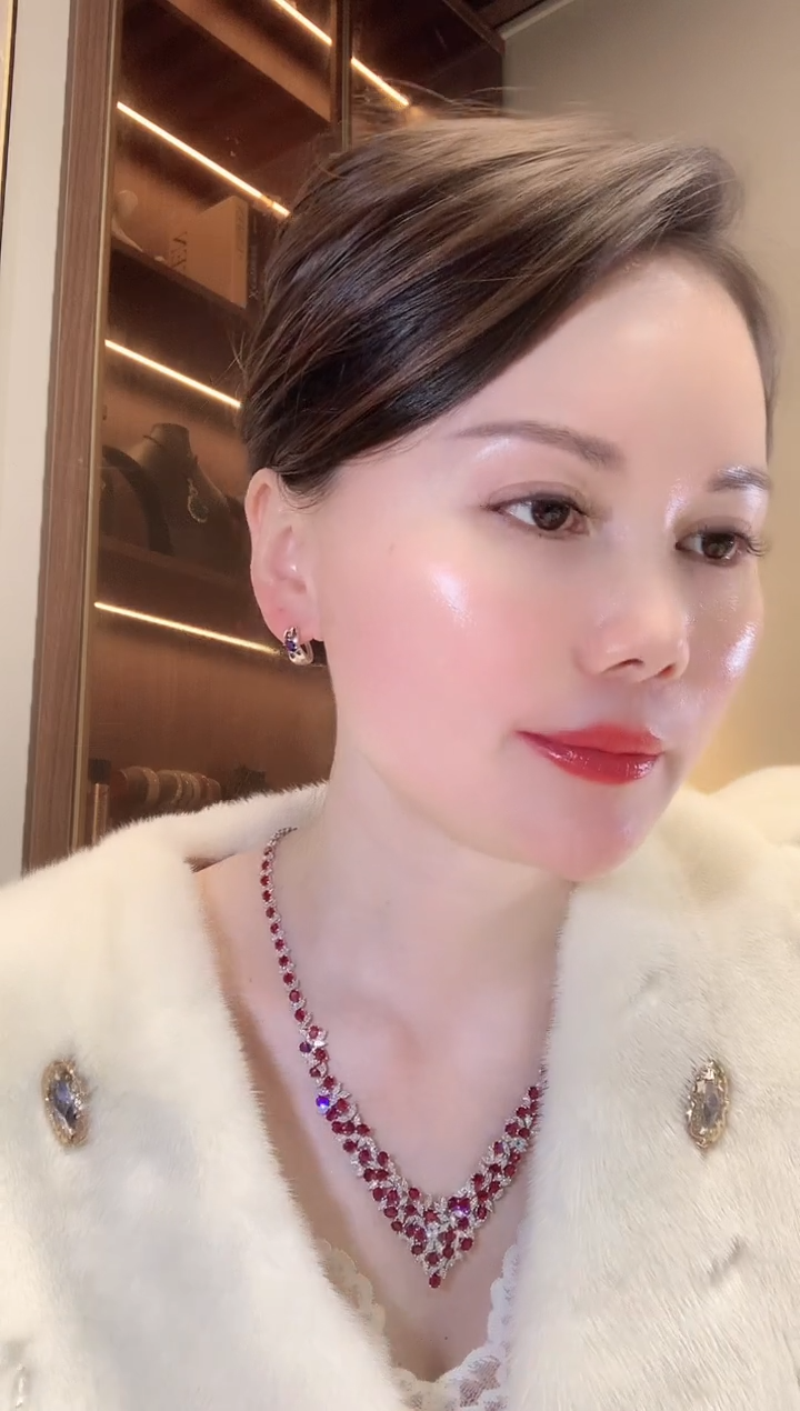 【闪购商品】蓝宝石耳饰(不含链)18K金镶嵌D8 