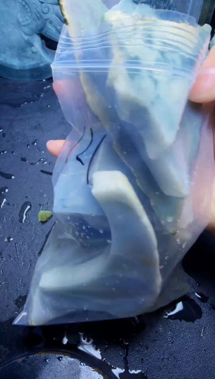 未镶嵌挂件翡翠拿*轮天然翡翠121