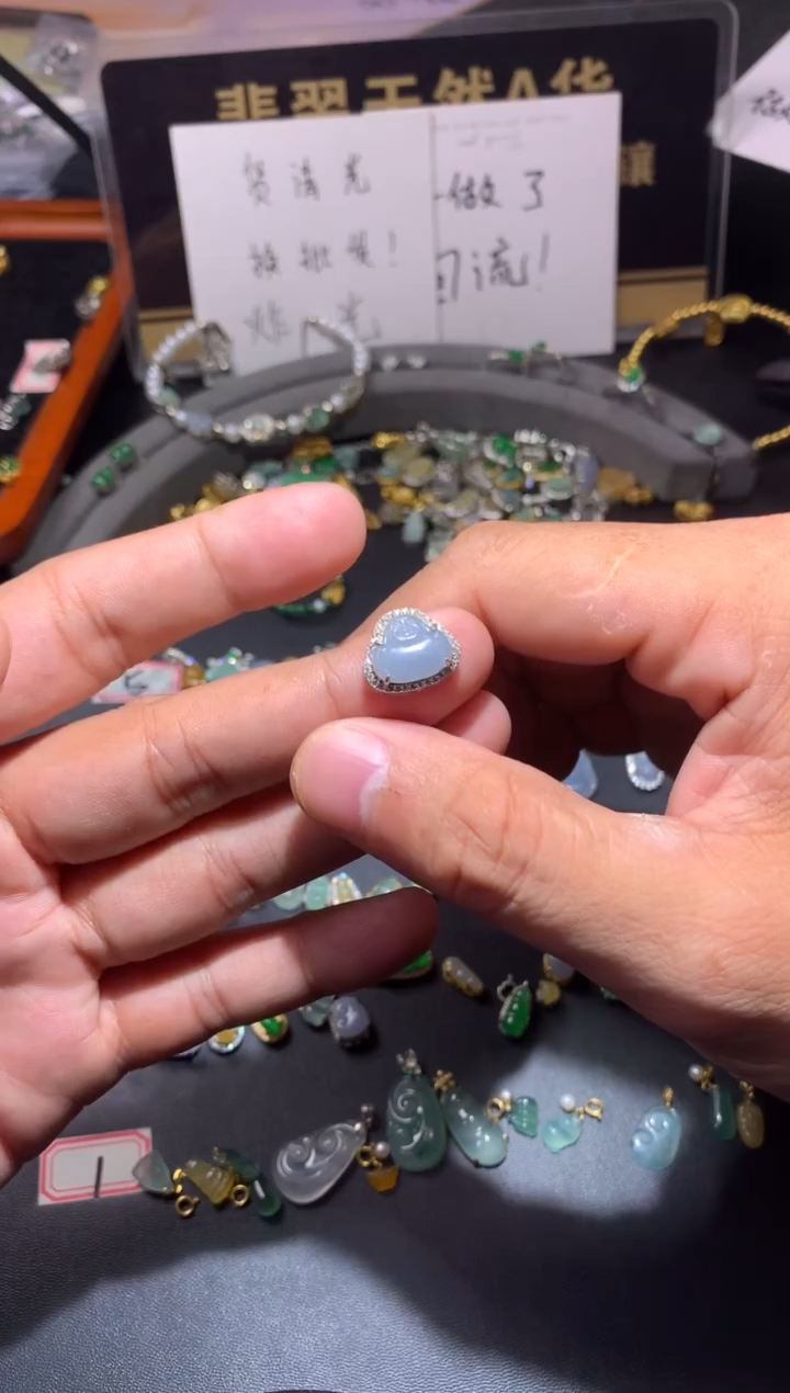 吊坠(不含链)未镶嵌翡翠明***品1