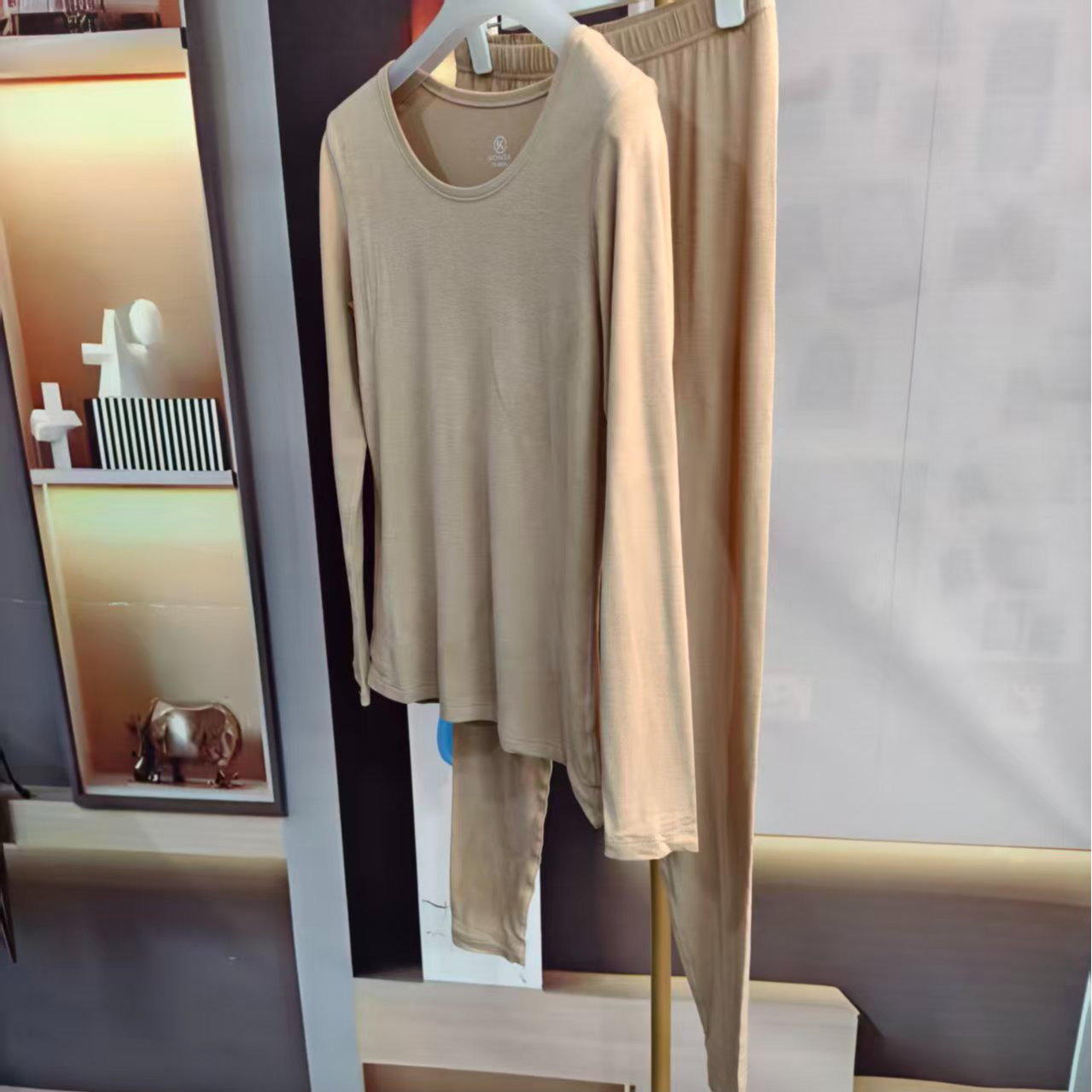 C153 圆领保暖套装时尚冬季长裤无痕1层抗静电保暖