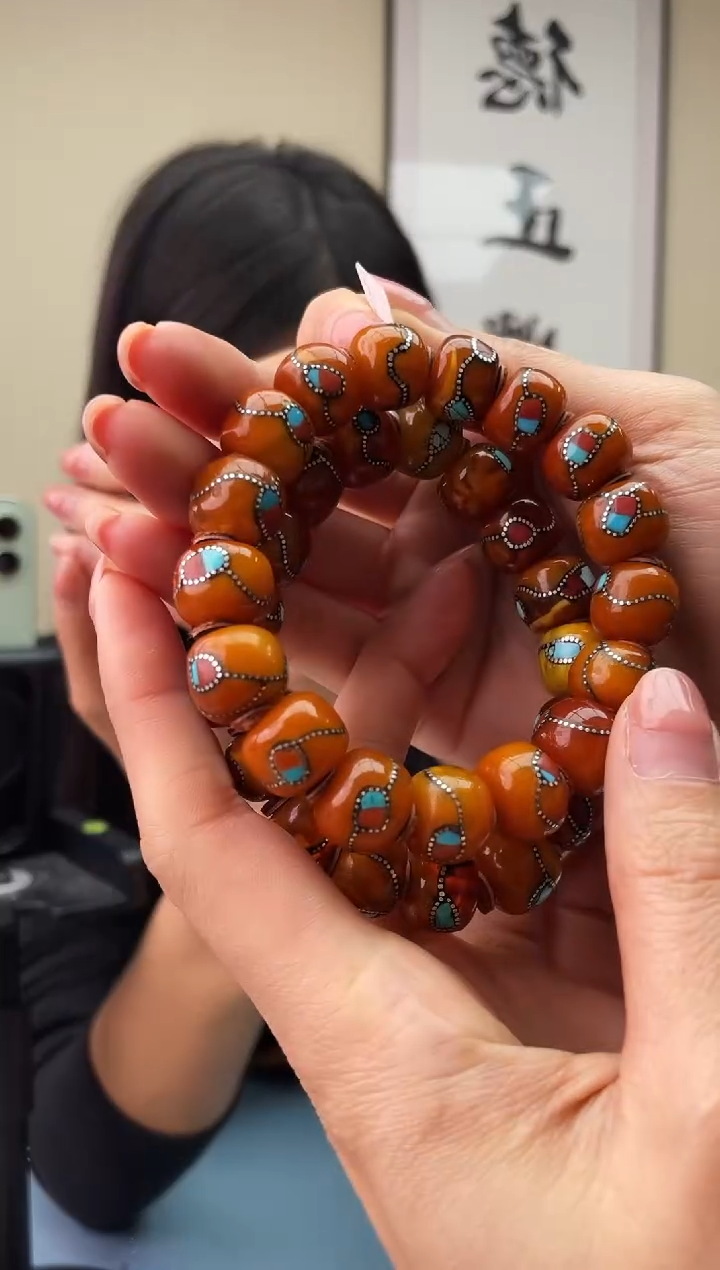 琥珀未镶嵌珠宝奇石T027 13假一罚十，多样性发一件