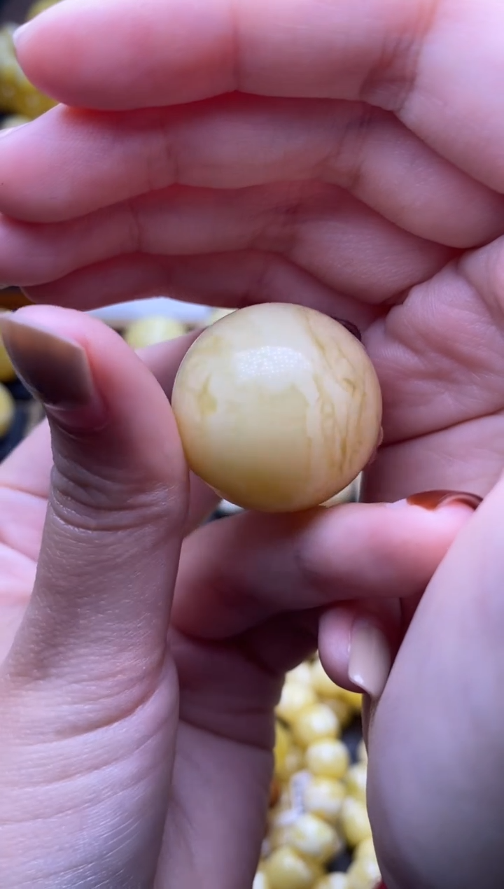 【闪购商品】琥珀裸石未镶嵌大小姐珠宝162