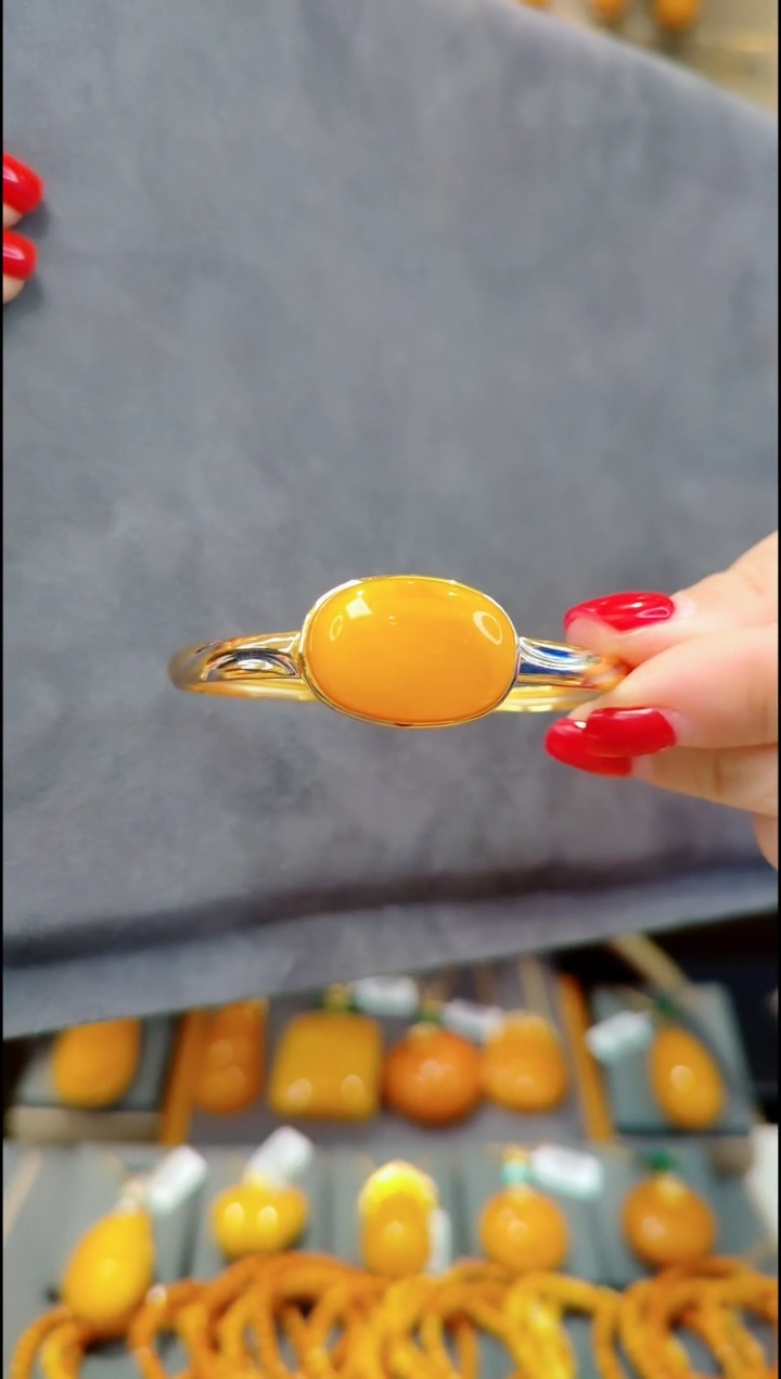 【闪购商品】蜜蜡手镯银S925镀金镶嵌H424蜜蜡手镯