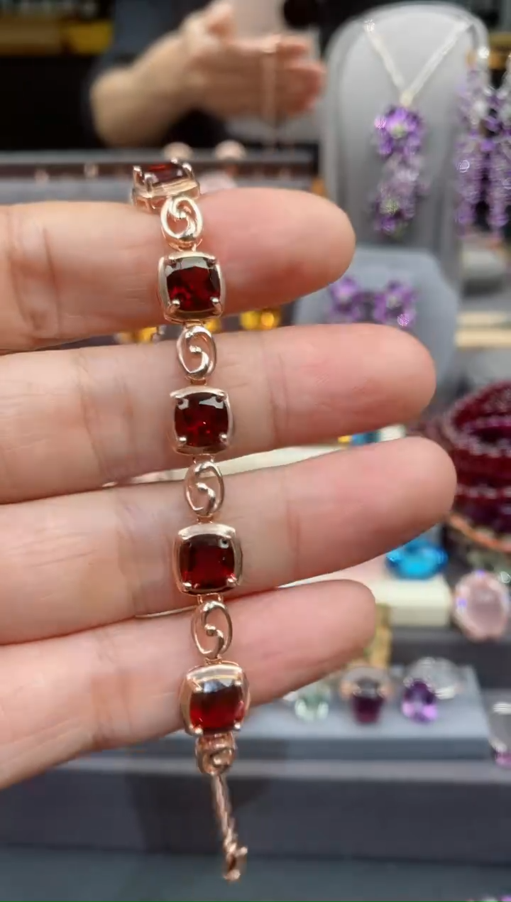 【闪购商品】石榴石手链银S925镶嵌石榴石手链