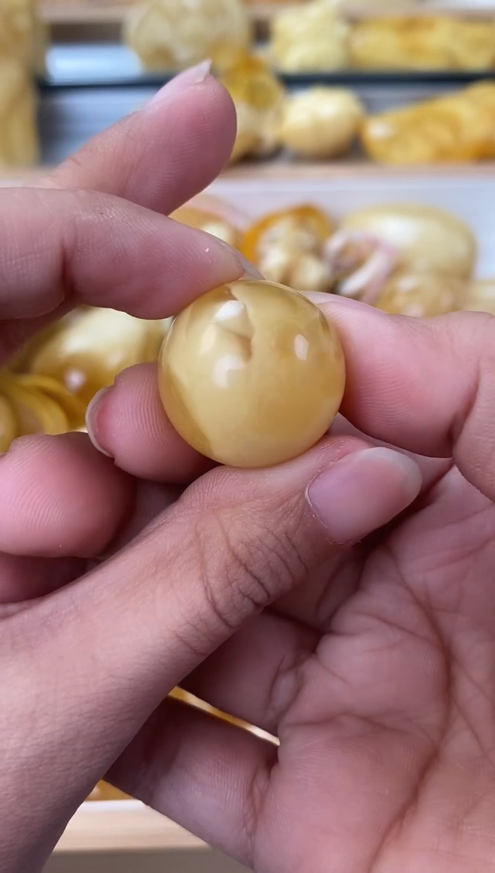 未镶嵌琥珀裸石天然琥珀蜜蜡