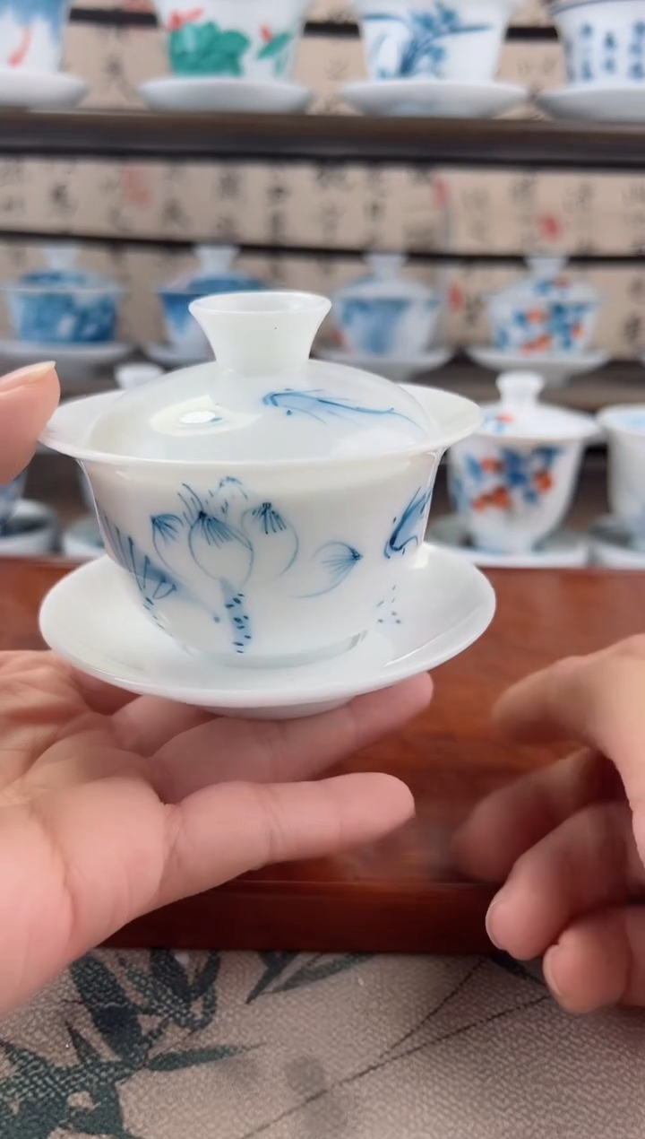 微瑕高冰荷花鱼聚130ml三才盖碗