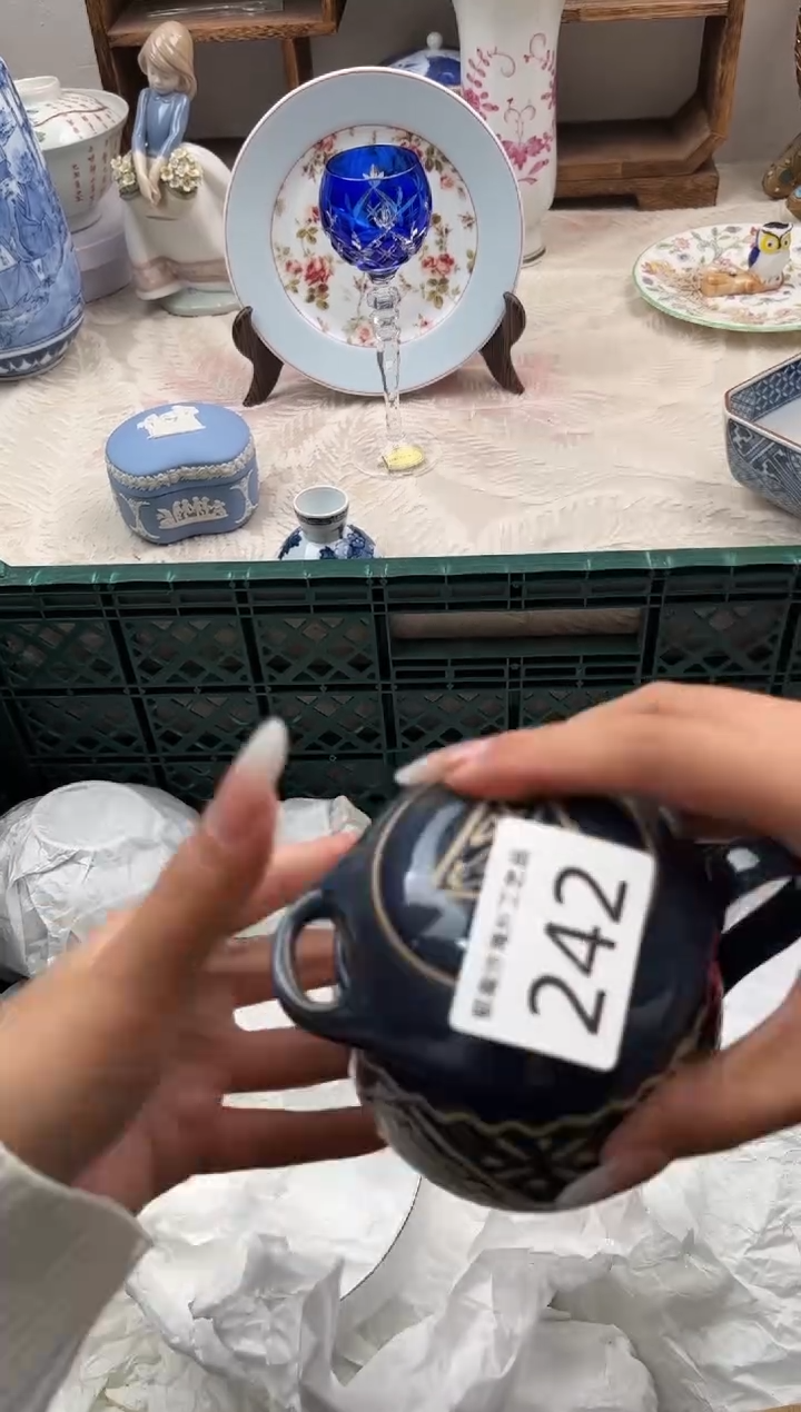 陈**姐B          242