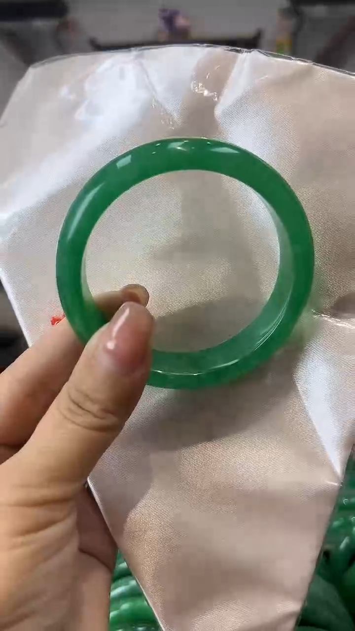 【闪购商品】砖雕闪42 圈口58.5 独货手镯