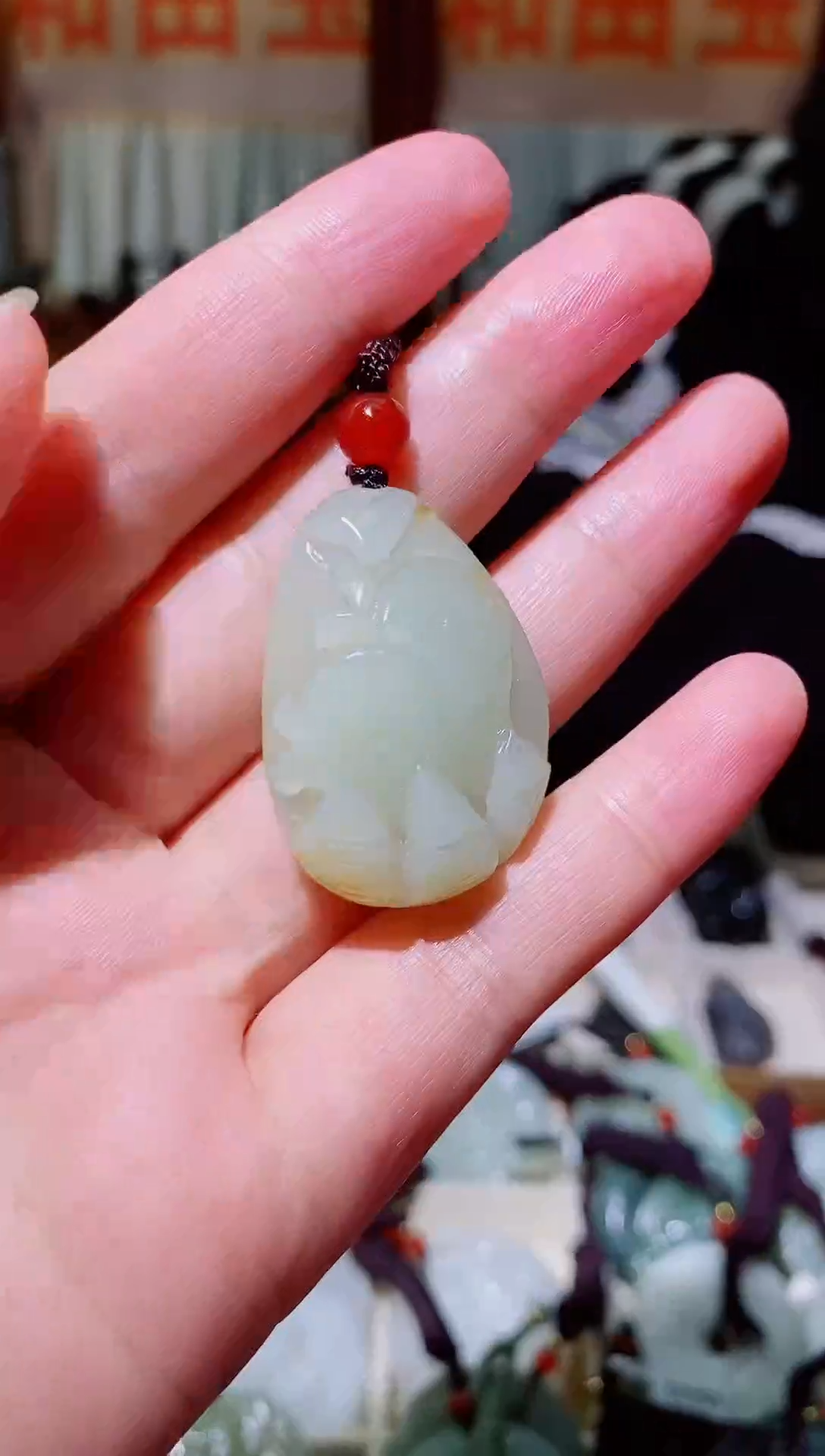 颈饰未镶嵌和田玉1