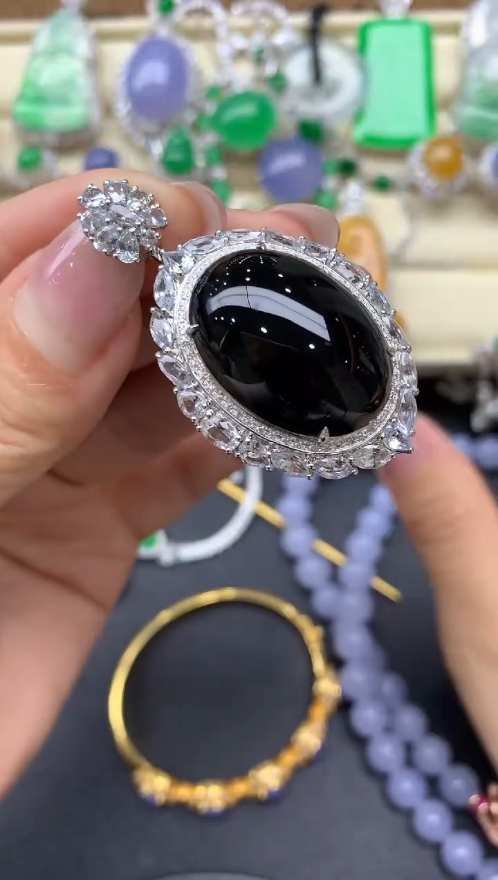 【闪购商品】翡翠颈饰18K金镶嵌637-中国好珍宝