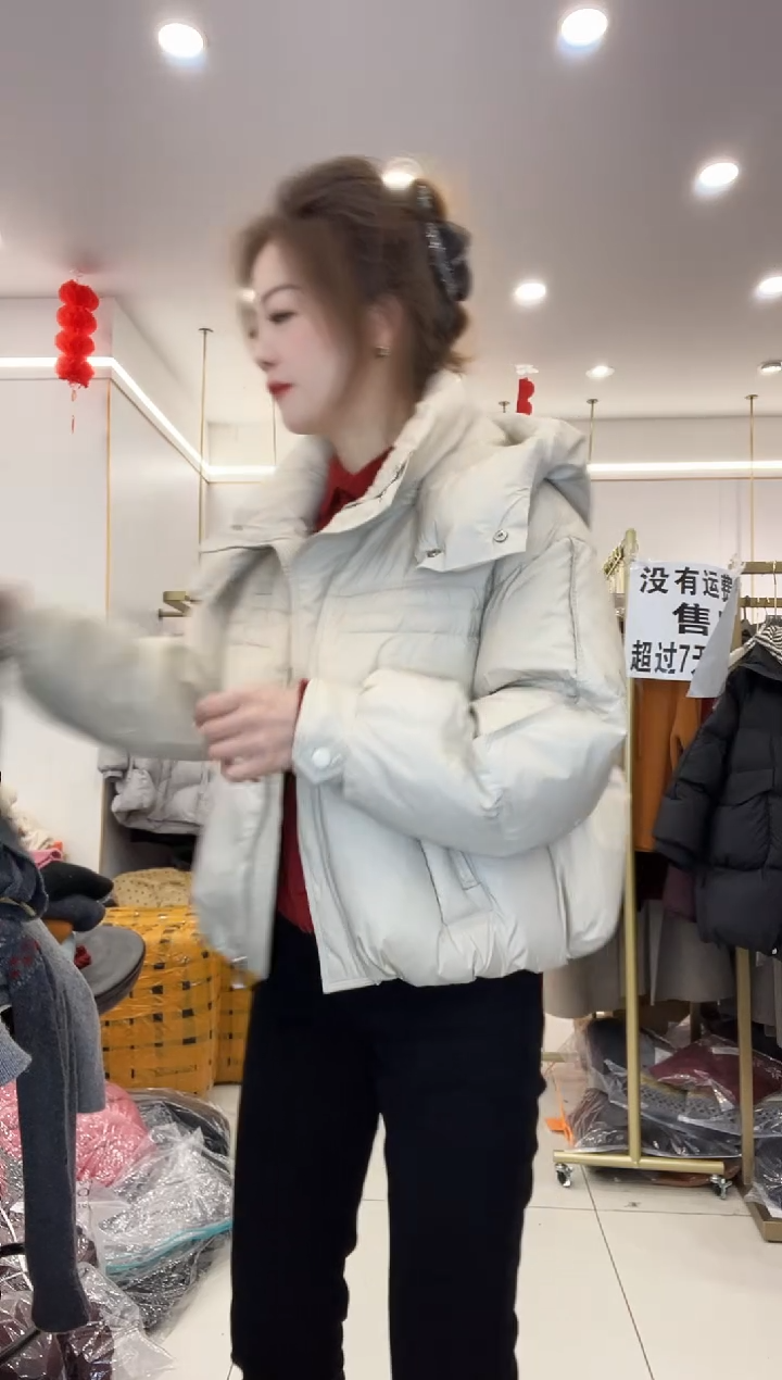 2025新款百搭短款外套M码