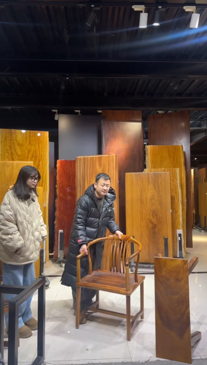 【闪购商品】进口南美胡桃木椅子