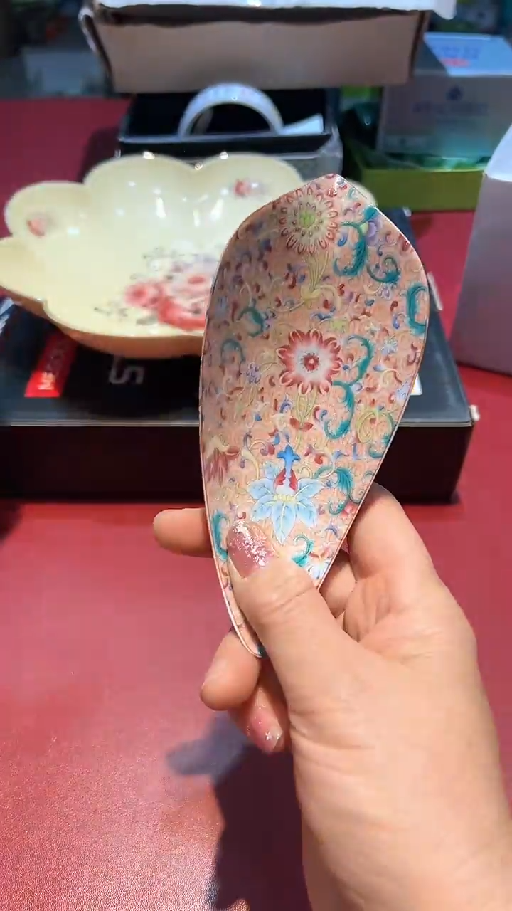 【闪购商品】瓷片锅碗瓢盆一件不剩