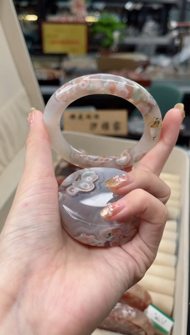 【闪购商品】石英质玉手镯未镶嵌56圈口（赠品镯心）S921122