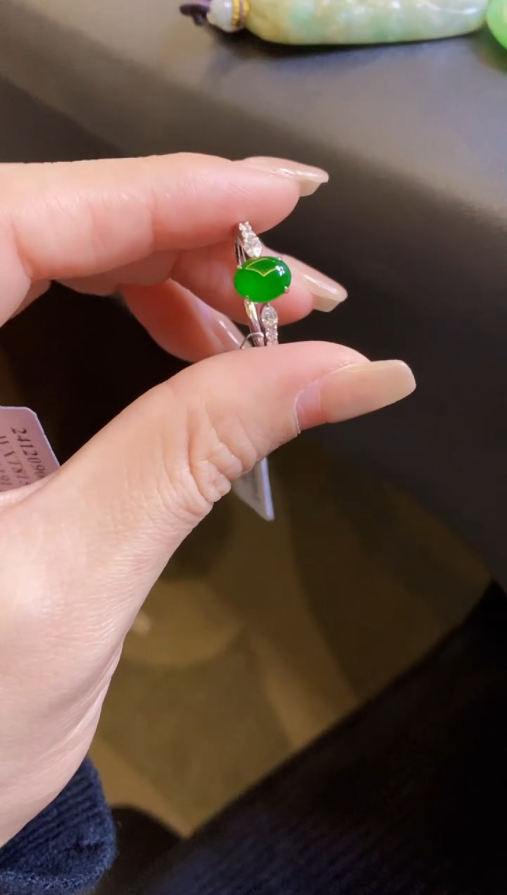 【闪购商品】定制翡翠18K金镶嵌戒指