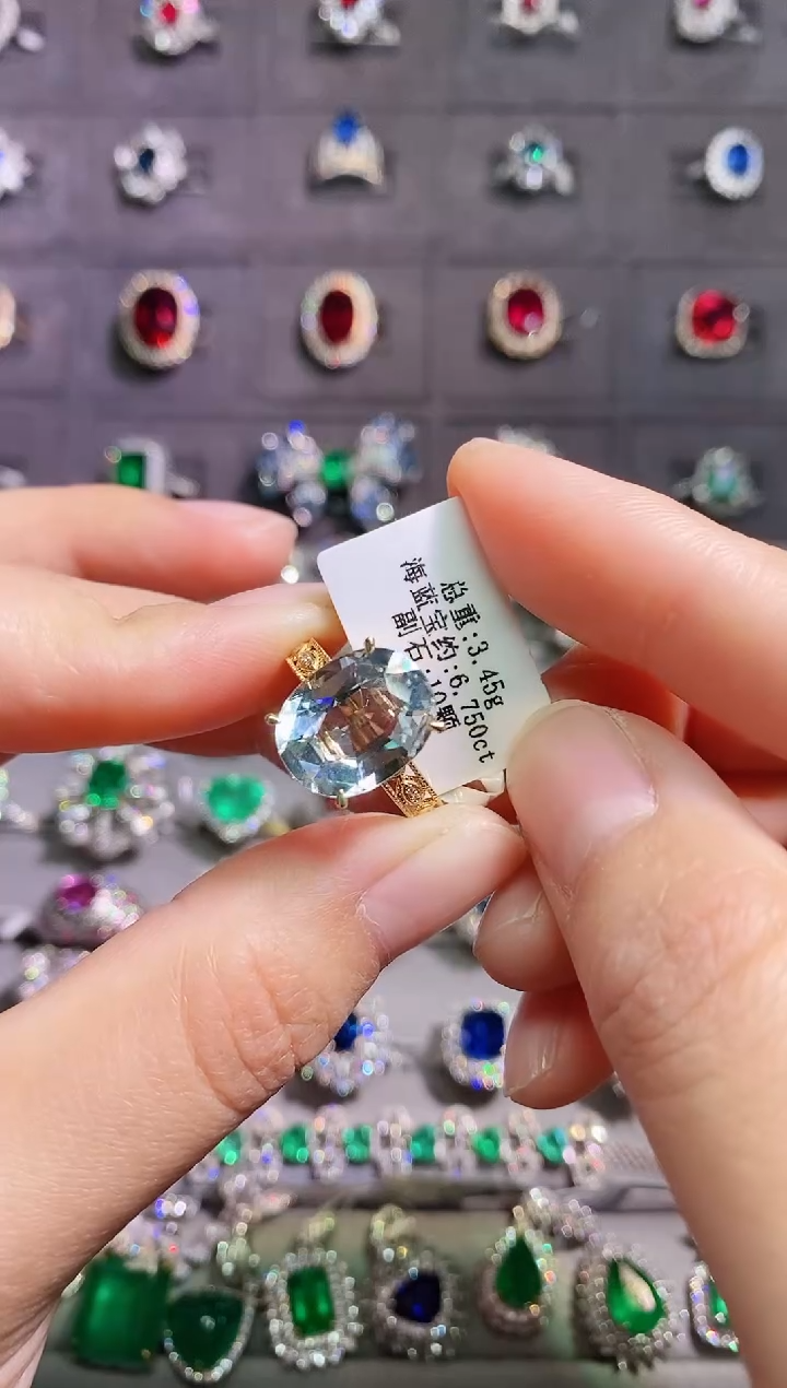 【闪购商品】海蓝宝石戒指18K金镶嵌1
