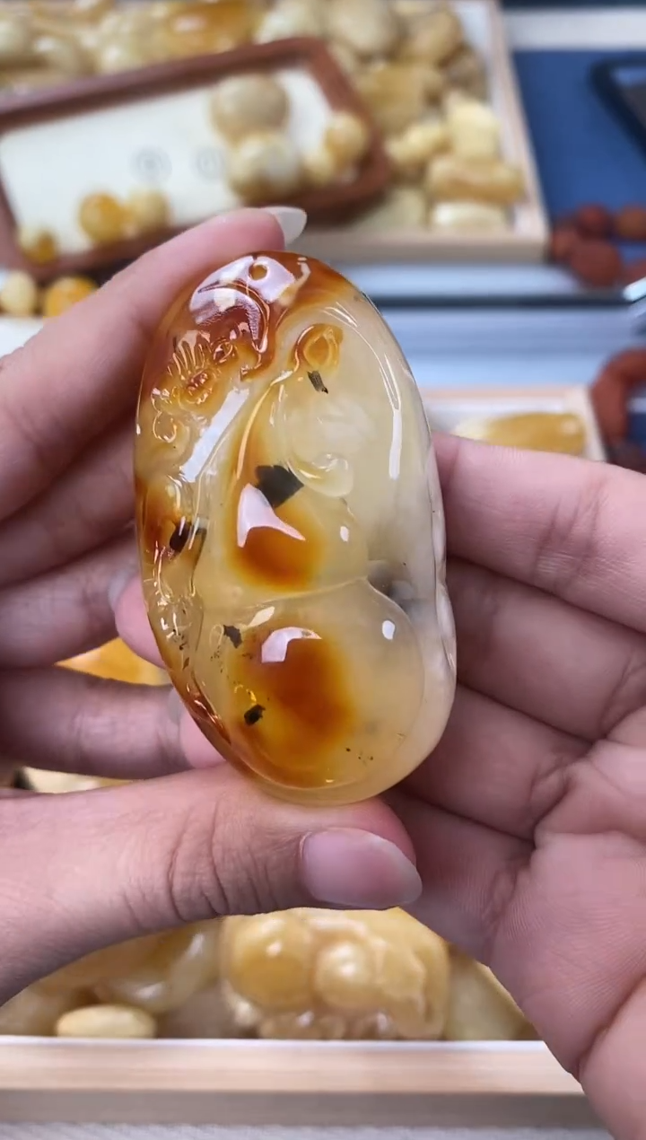 未镶嵌琥珀裸石天然琥珀蜜蜡